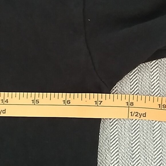 Petals and Peacocks Womens Size Small tshirt Dual graphic black crew - Picture 6 of 7